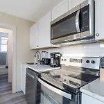 The Oakden Suites In Orange Loop B3